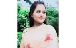 उच्च शिक्षित असूनही शासकीय नोकरी मिळत नसल्याच्या नैराश्यातून २५ वर्षीय तरुणीने गळफास घेऊन जीवनयात्रा संपविली.